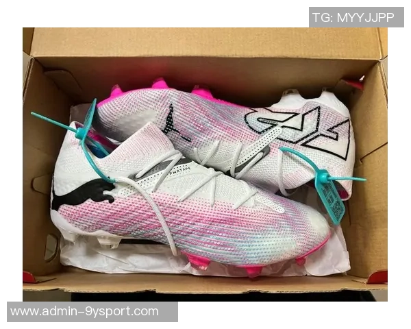 正品足球鞋网店推荐优质运动装备助你提升球技与舒适体验