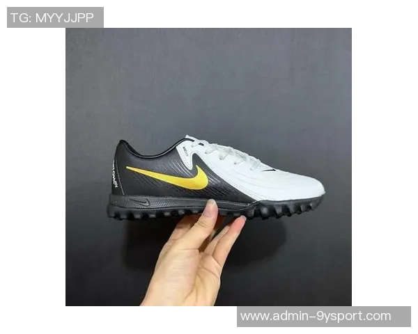 石家庄足球鞋的选择与搭配技巧助你在球场上尽显风采